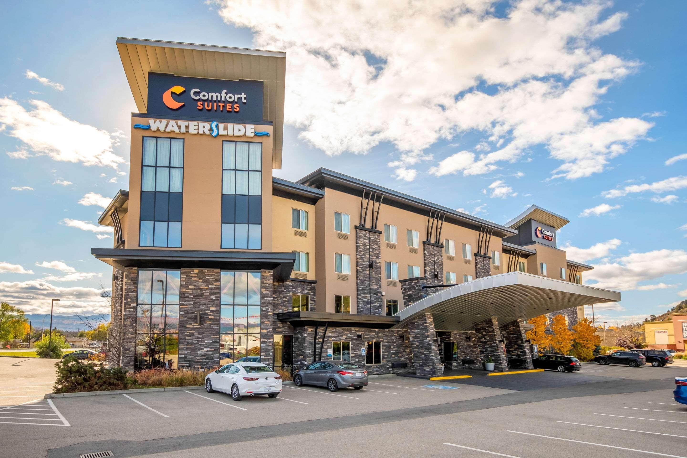 Comfort Suites Kelowna Exterior foto
