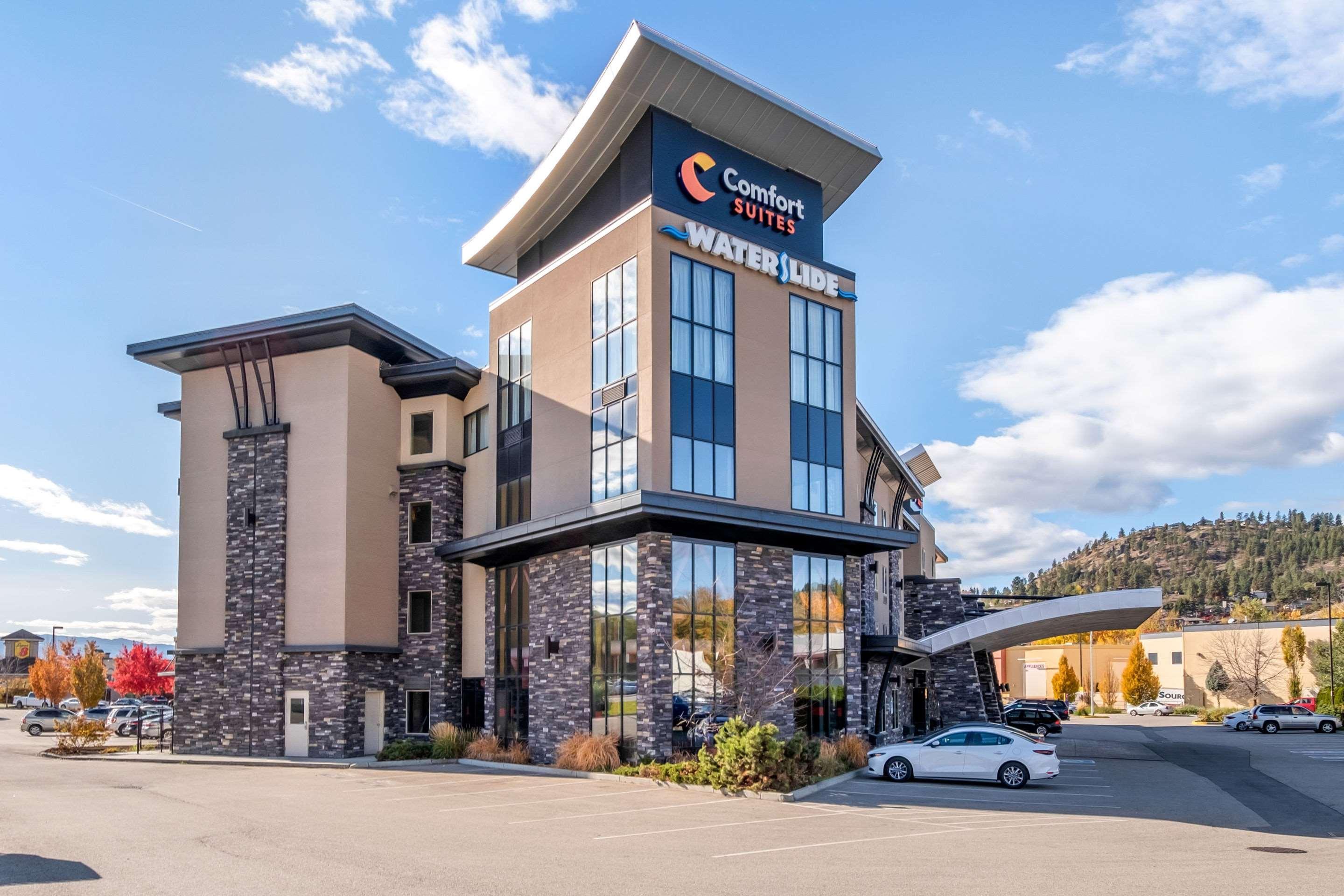 Comfort Suites Kelowna Exterior foto